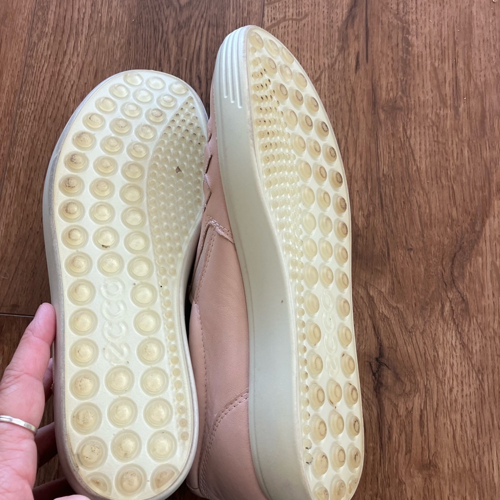 Ecco Women's flesh/ PinkWoven Leather Slip-On Loafers - Picture 10 of 11